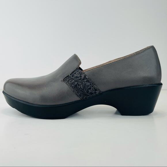Dansko Women Clogs Size 8.5-9/39 Nursing Gray Leather Comfort Professional Wedge - Picture 2 of 16